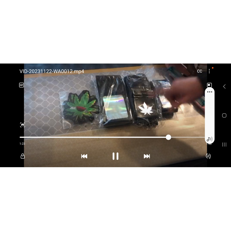 23 Novembre : Arrivée de nos Contenants, Préparez-vous à Découvrir notre Collection CBD